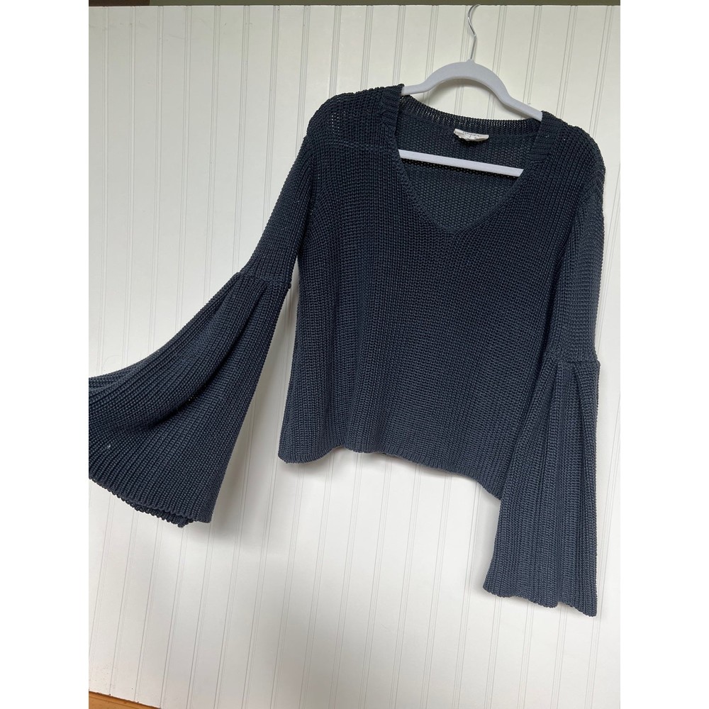 Sweater - Picture 2 of 5